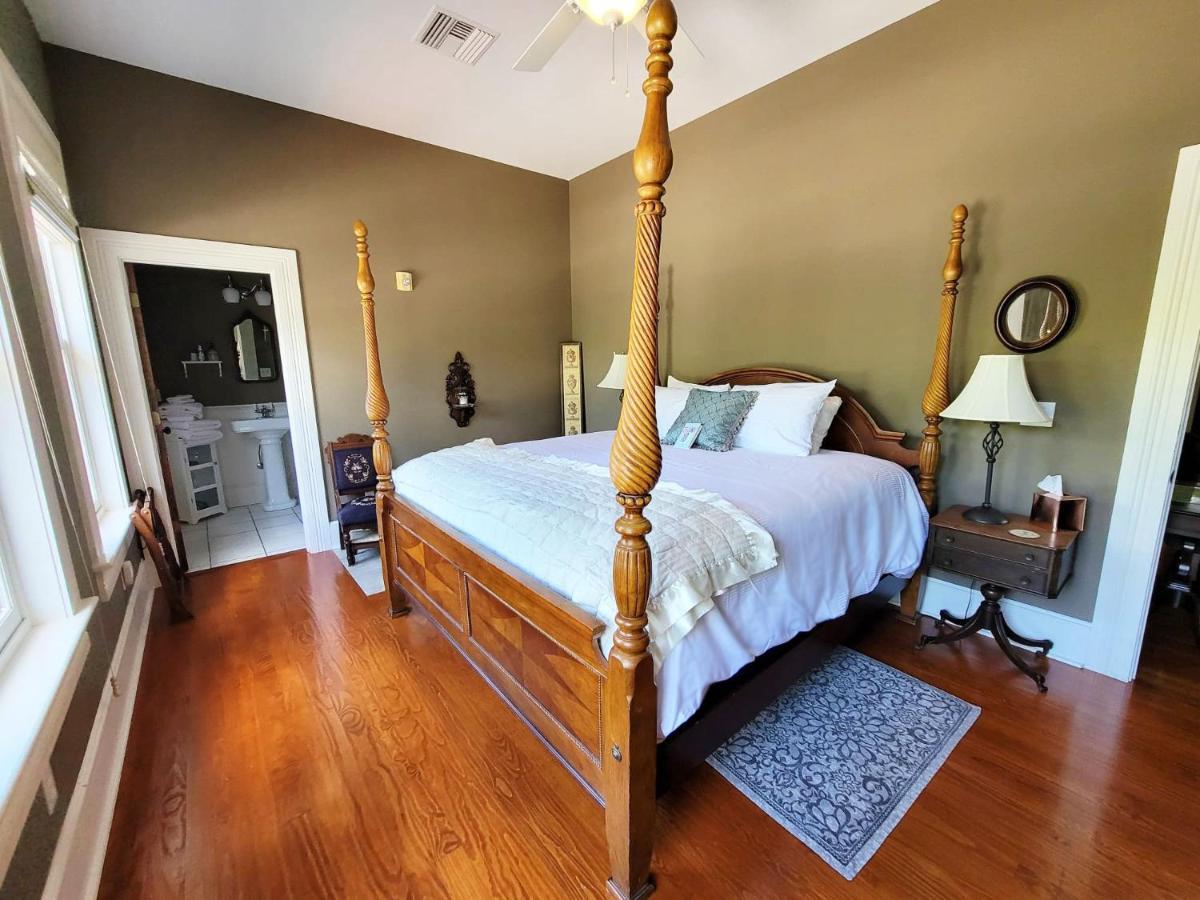 Camellia Rose Inn- King Room Southern Charm Gainesville Zewnętrze zdjęcie
